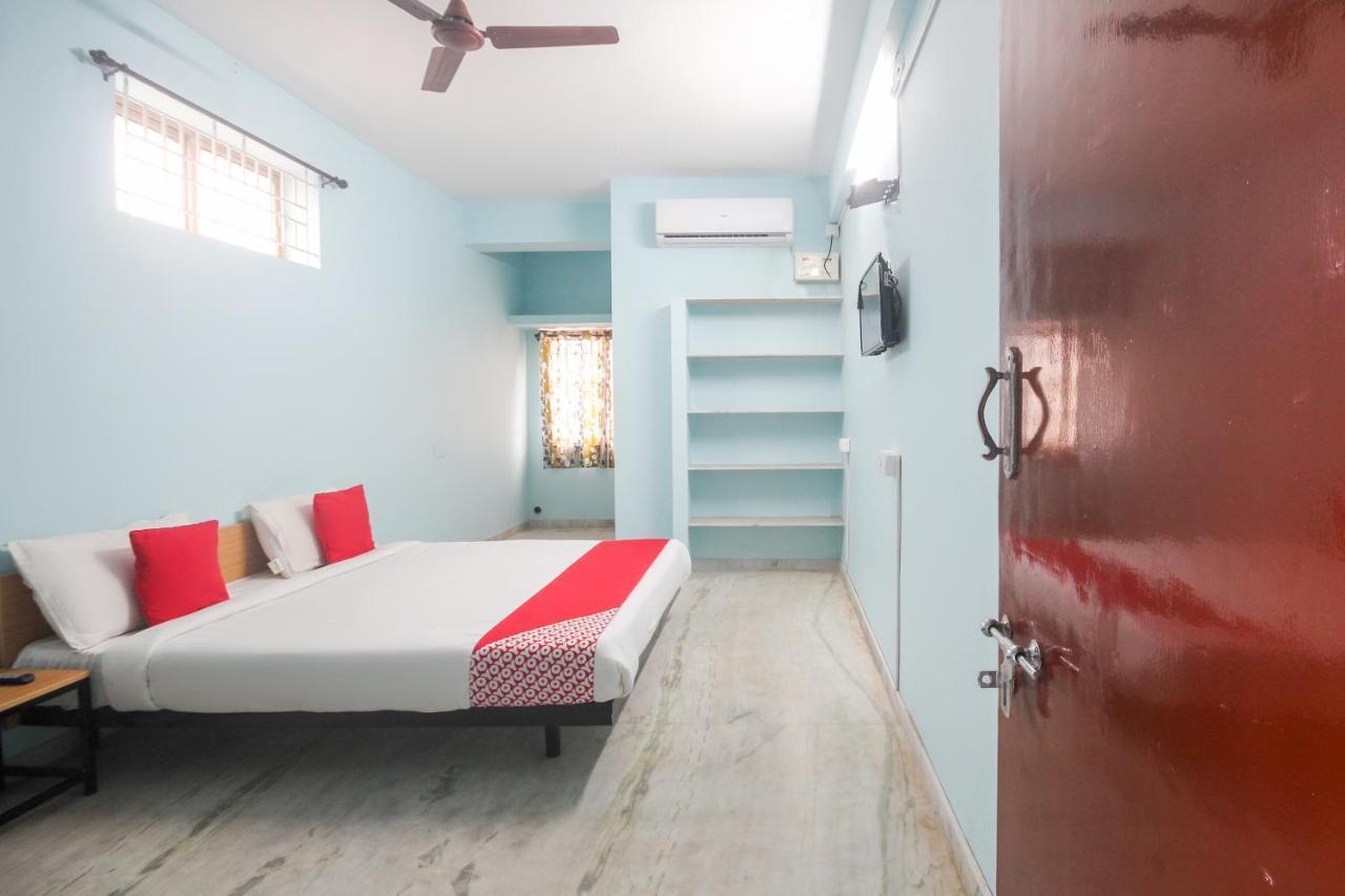 Oyo Flagship 48158 Ss Towers Podanur Exterior foto